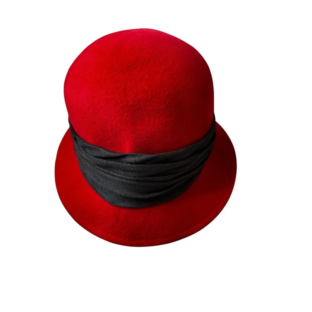 Adora Red Wool Felt Cloche Hat Black Pleated Band Vintage Style Women Accessory